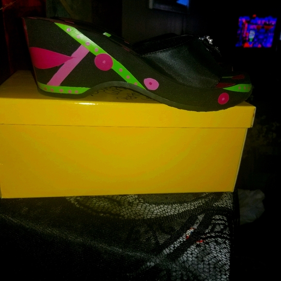 Yellow box slip on wedge sandals - Picture 3 of 3